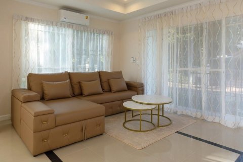 Casa de 3 dormitorios en Chiang Mai, Tailandia № 126328 - foto 3