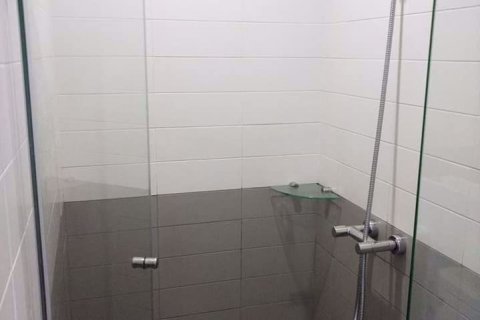 Eigentumswohnung in Huai Khwang, Bangkok, Thailand, 1 Schlafzimmer  № 76144 - Foto 10