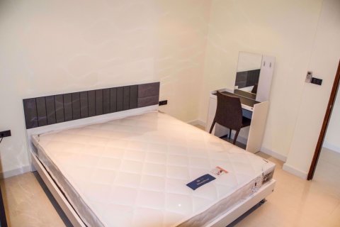 Condominio de 1 dormitorio en Bang Rak, Bangkok, Tailandia № 76147 - foto 7