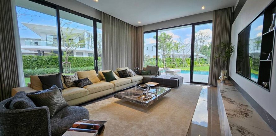 Chalet de 4 dormitorios en Gloria villas, Pattaya, Tailandia № 84997