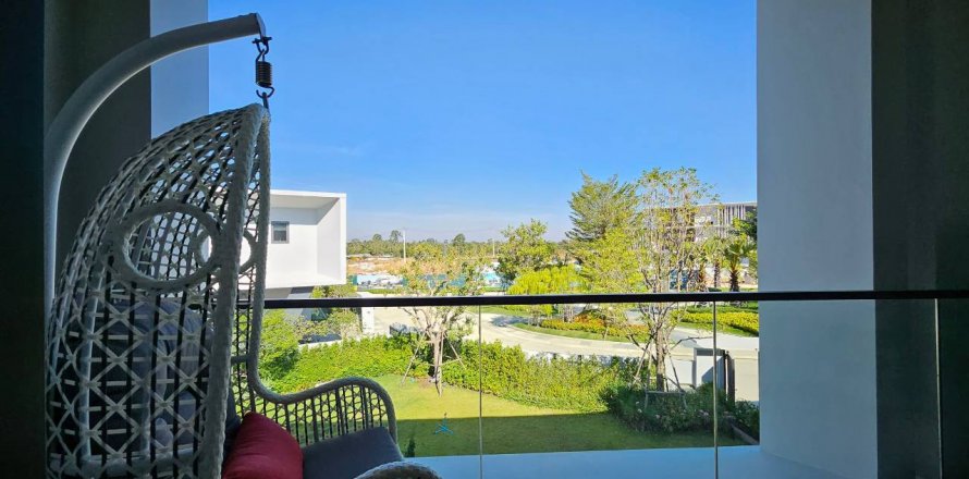 Chalet de 4 dormitorios en Gloria villas, Pattaya, Tailandia № 84994