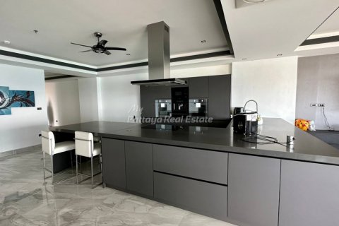Condominio de 3 dormitorios en Pattaya, Tailandia № 125717 - foto 4