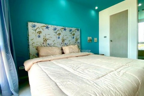 Condominio de 2 dormitorios en Bang Lamung, Tailandia № 125712 - foto 11