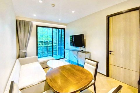 Condo in Bangkok, Thailand, 2 bedrooms № 124705 - photo 2