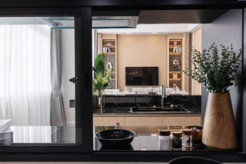 Chalet de 6 dormitorios en Pattaya, Tailandia № 124707 - foto 4
