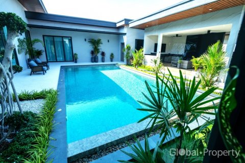 Haus in Pattaya, Thailand 4 Schlafzimmer № 120581