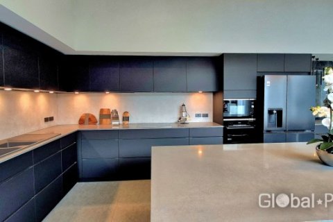 Casa de 4 dormitorios en Pattaya, Tailandia № 120581 - foto 18