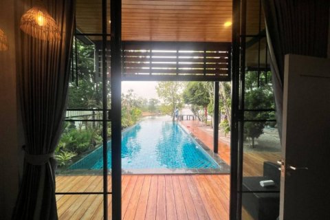 Chalet de 5 dormitorios en Pran Buri, Tailandia № 119386 - foto 10