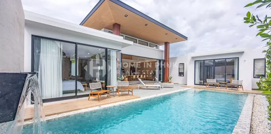Casa de 4 dormitorios en Rawai, Tailandia № 131961