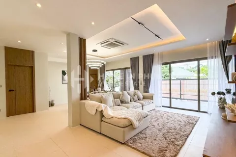 Casa de 3 dormitorios en Phuket, Tailandia № 131963 - foto 5