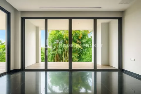 Casa de 4 dormitorios en Phuket, Tailandia № 131960 - foto 17