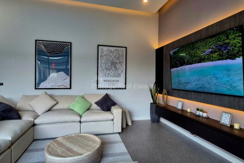 Casa de 4 dormitorios en Bang Lamung, Tailandia № 123468 - foto 8