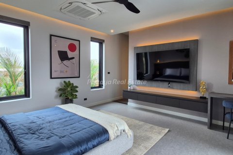 Casa de 4 dormitorios en Bang Lamung, Tailandia № 123468 - foto 17