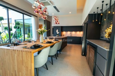 Casa de 4 dormitorios en Bang Lamung, Tailandia № 123468 - foto 6