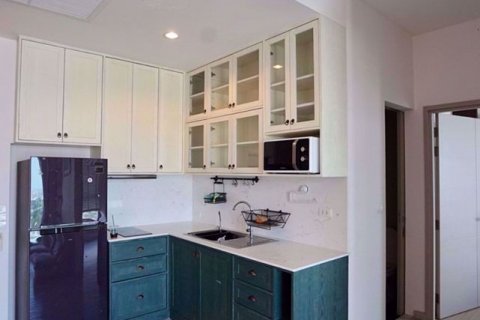 Condominio de 2 dormitorios en Huai Khwang, Bangkok, Tailandia № 77125 - foto 9