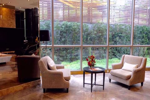 Condominio de 2 dormitorios en Watthana, Bangkok, Tailandia № 77106 - foto 14
