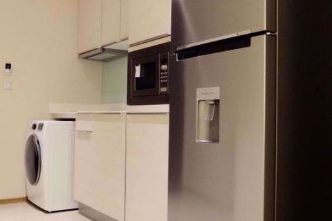 Condominio de 2 dormitorios en Watthana, Bangkok, Tailandia № 77106 - foto 6