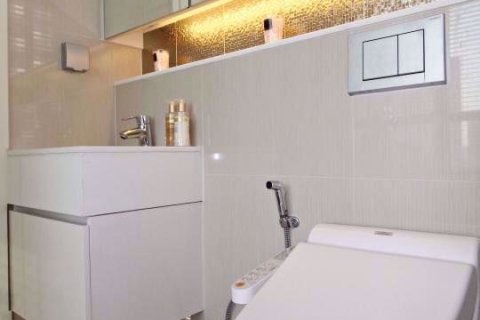Condominio de 2 dormitorios en Watthana, Bangkok, Tailandia № 77107 - foto 11