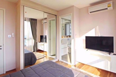 Condominio de 2 dormitorios en Watthana, Bangkok, Tailandia № 77107 - foto 9