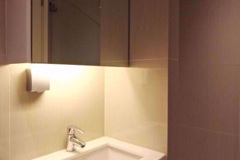 Condominio de 2 dormitorios en Watthana, Bangkok, Tailandia № 77107 - foto 14