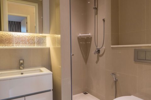 Condominio de 2 dormitorios en Watthana, Bangkok, Tailandia № 77105 - foto 12