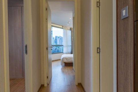 Condominio de 2 dormitorios en Watthana, Bangkok, Tailandia № 77105 - foto 10