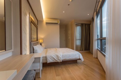 Condominio de 2 dormitorios en Watthana, Bangkok, Tailandia № 77105 - foto 16
