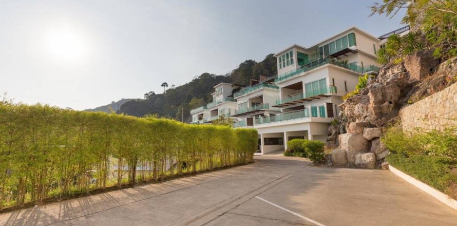 Condominio de 2 dormitorios en Kathu, Tailandia № 125926