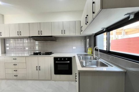 Casa de 3 dormitorios en Chiang Mai, Tailandia № 125927 - foto 10
