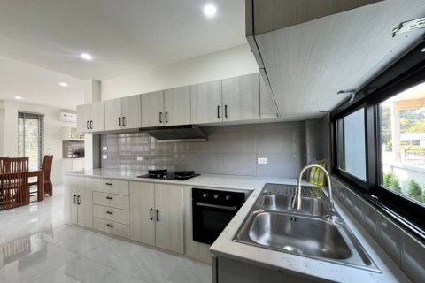 Casa de 3 dormitorios en Chiang Mai, Tailandia № 125927 - foto 9