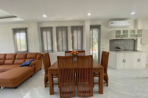 Casa de 3 dormitorios en Chiang Mai, Tailandia № 125927 - foto 8