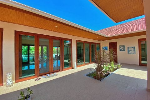 Casa de 3 dormitorios en Hua Hin, Tailandia № 125445 - foto 7