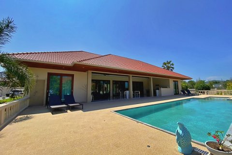 Casa de 3 dormitorios en Hua Hin, Tailandia № 125445 - foto 2