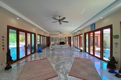 Casa de 3 dormitorios en Hua Hin, Tailandia № 125445 - foto 11