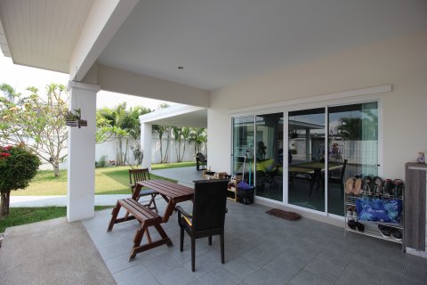 Casa de 3 dormitorios en Hua Hin, Tailandia № 125531