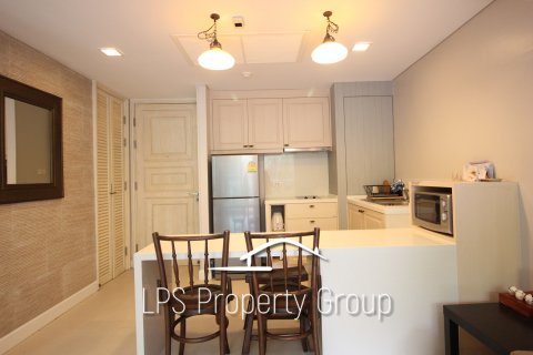 Condo in Hua Hin, Thailand, 1 bedroom  № 125532 - photo 14