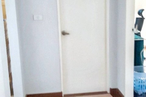 Casa de 5 dormitorios en Bang Na, Bangkok, Tailandia № 132908 - foto 6