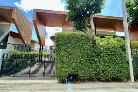 Chalet de 2 dormitorios en Phuket, Tailandia № 132912 - foto 10