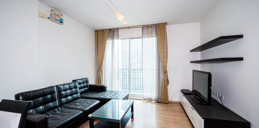 Condominio de 1 dormitorio en Khlong Toei, Bangkok, Tailandia № 126604