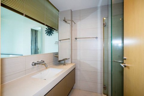 Condominio de 1 dormitorio en Khlong Toei, Bangkok, Tailandia № 126604 - foto 7