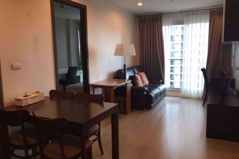 Кондоминиум с 2 спальнями в Бангкоке, Таиланд в Rhythm Sathorn - Narathiwas № 77586