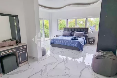 Casa de 3 dormitorios en Rawai, Tailandia № 131235 - foto 12