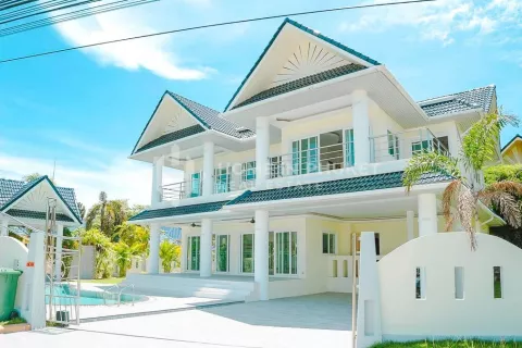 Casa de 3 dormitorios en Rawai, Tailandia № 131235