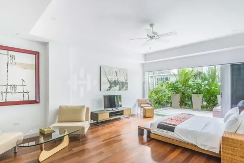 Casa de 5 dormitorios en Phuket, Tailandia № 131229 - foto 30