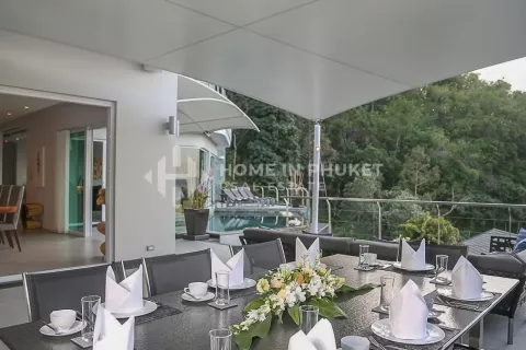 Casa de 6 dormitorios en Bang Tao, Tailandia № 131233 - foto 3