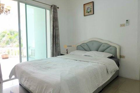 Estudio en Pattaya, Tailandia № 100221 - foto 28