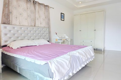Estudio en Pattaya, Tailandia № 100221 - foto 19