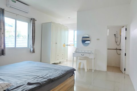Estudio en Pattaya, Tailandia № 100221 - foto 24
