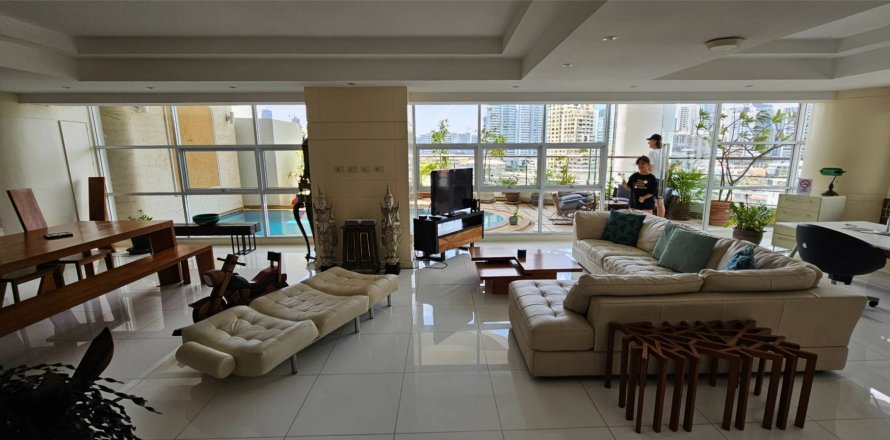 Condominio de 3 dormitorios en Khlong Toei, Bangkok, Tailandia № 123814