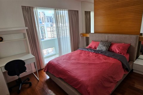 Condominio de 3 dormitorios en Khlong Toei, Bangkok, Tailandia № 123814 - foto 23